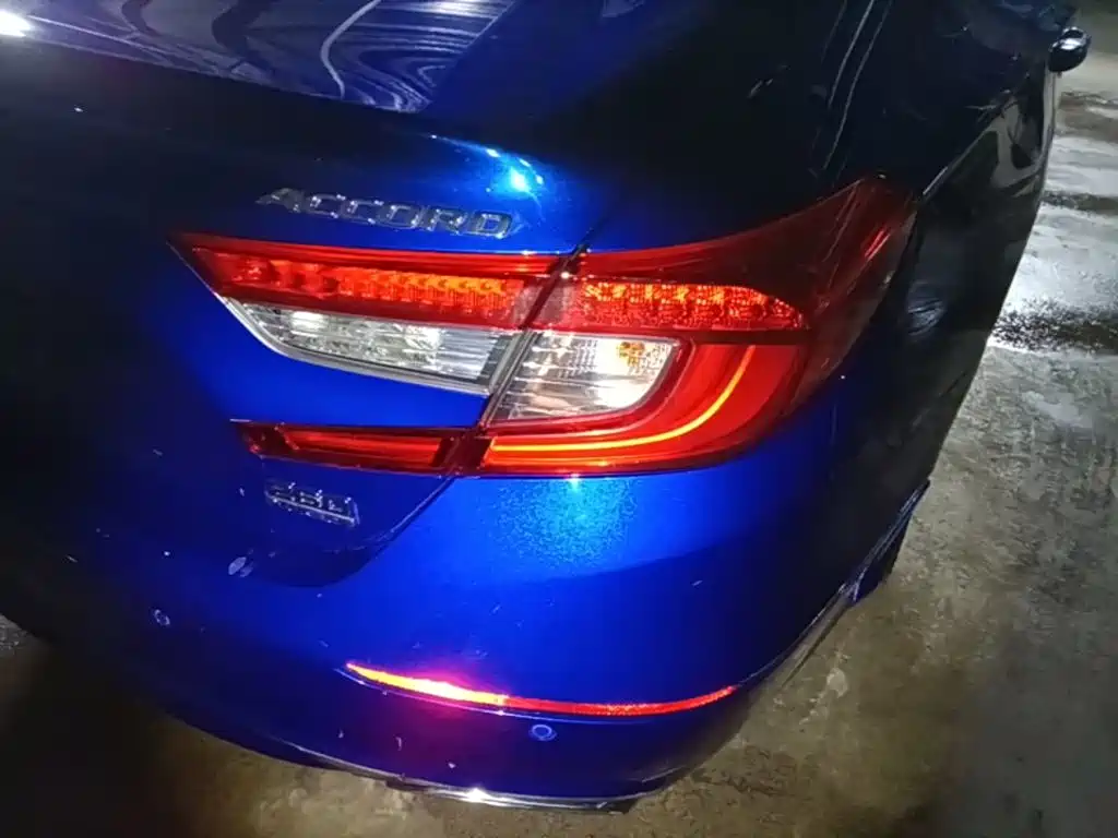 Honda Accord — миниатюра 8