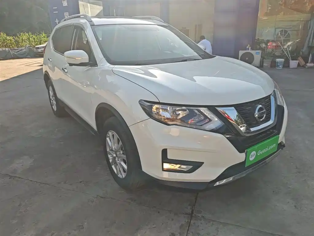 Nissan X-Trail 2017 2.0L CVT Comfort 2WD