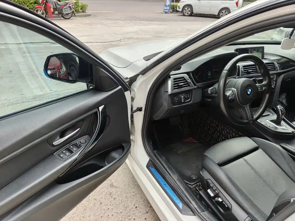 BMW 3 Series — миниатюра 16
