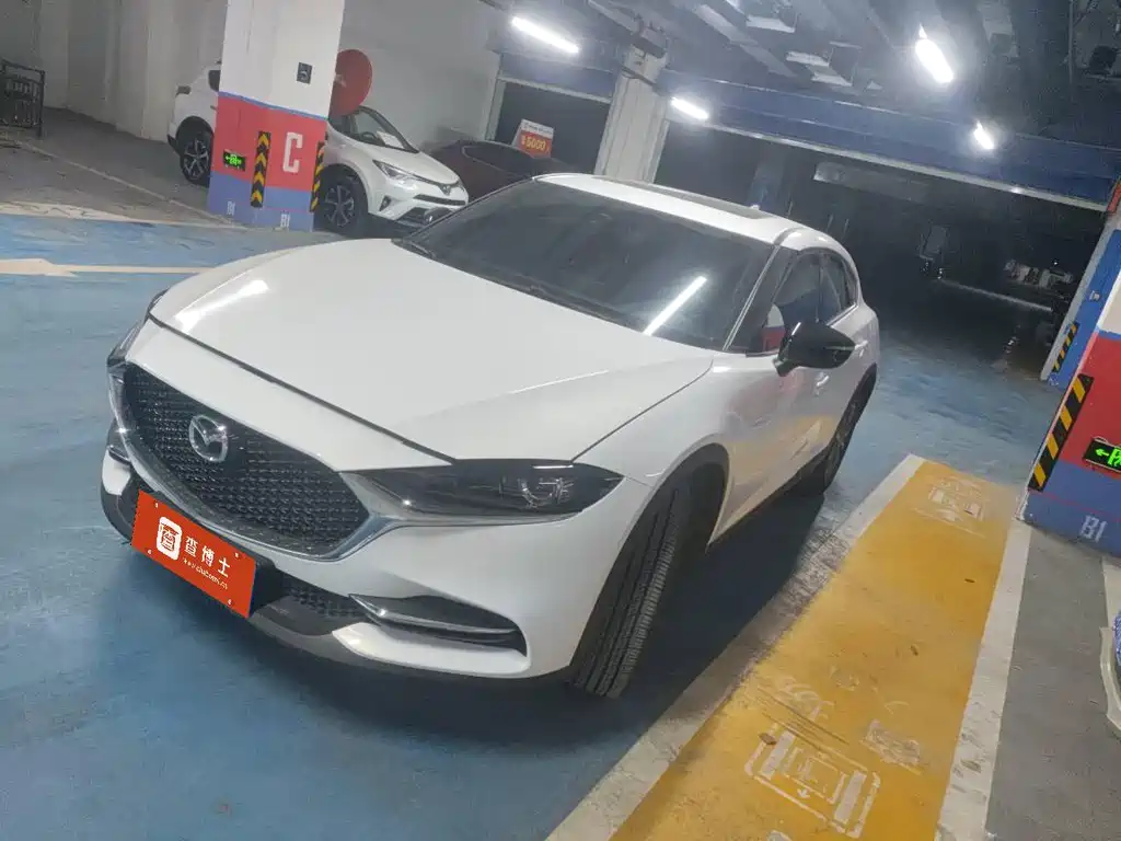 Mazda CX-4 2023
