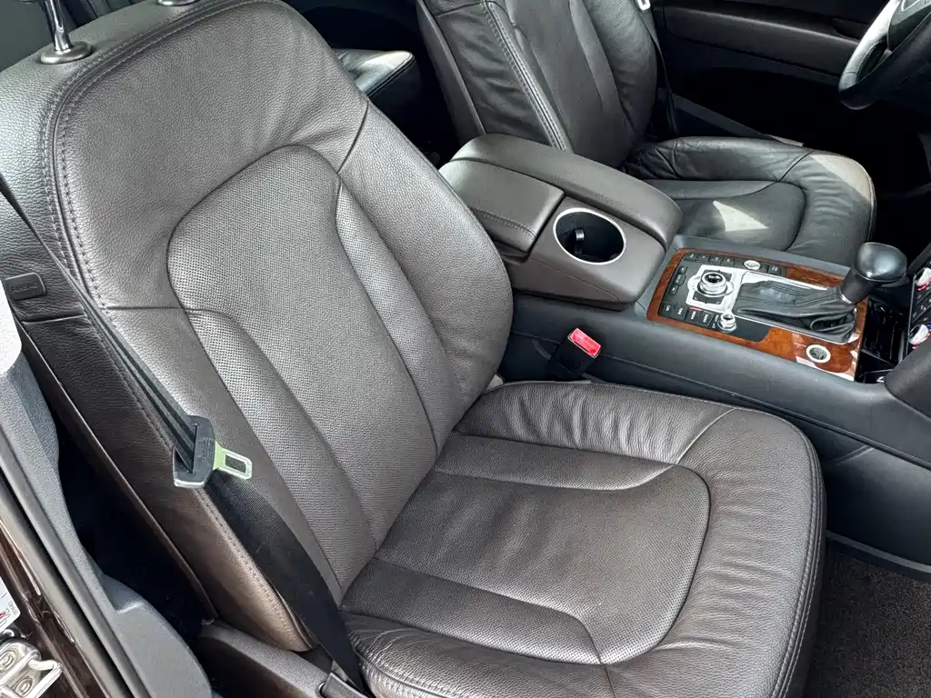 Audi Q7 — миниатюра 15