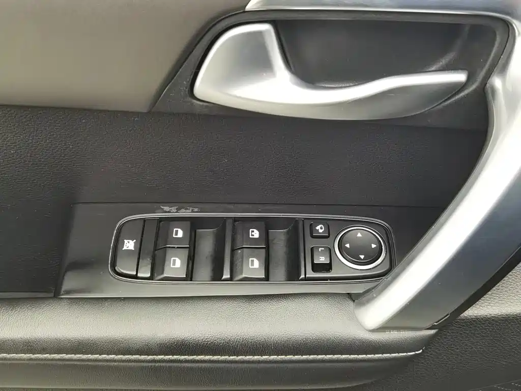 Kia Sportage — миниатюра 9
