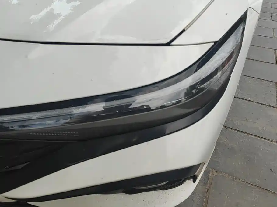 Hyundai Elantra — миниатюра 5