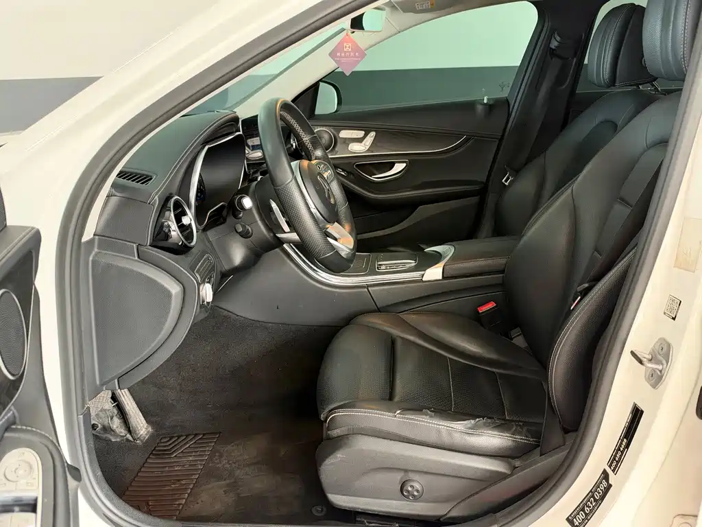 Mercedes-Benz C-Class — миниатюра 11