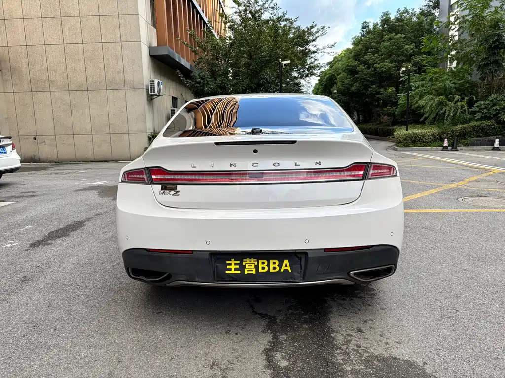 Lincoln MKZ — миниатюра 17