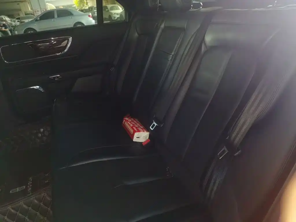 Lincoln Continental — миниатюра 15