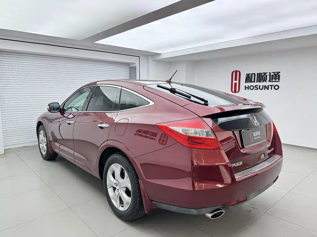 Honda Crosstour 2.4L Premium Edition, фото 9