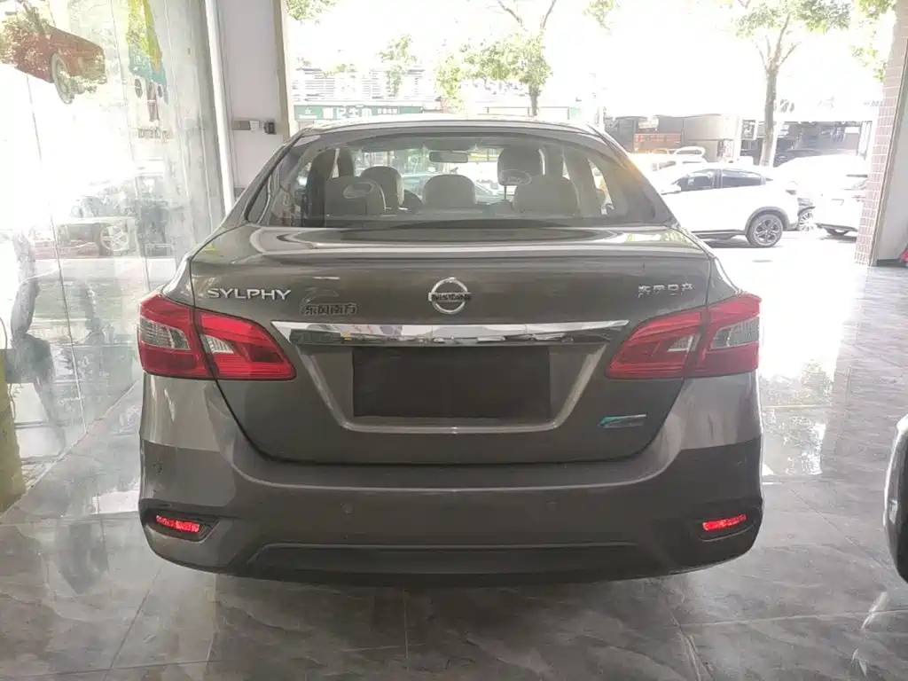 Nissan Sylphy — миниатюра 6