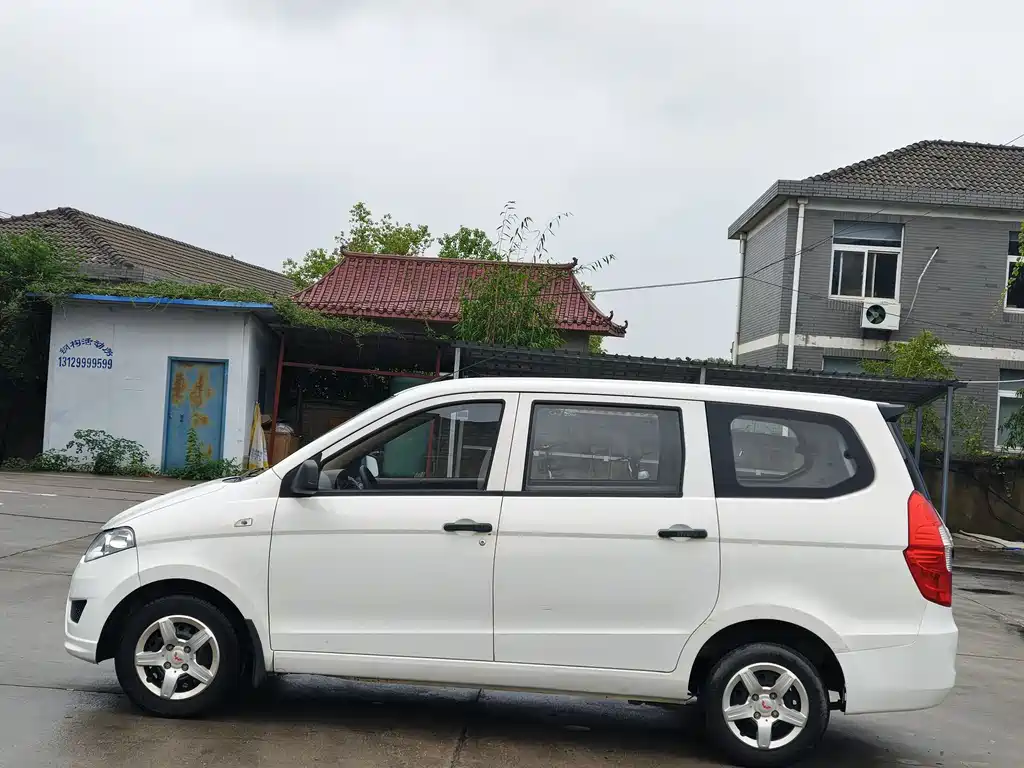 WULING AUTOMOBILE WULING HONGGUANG
