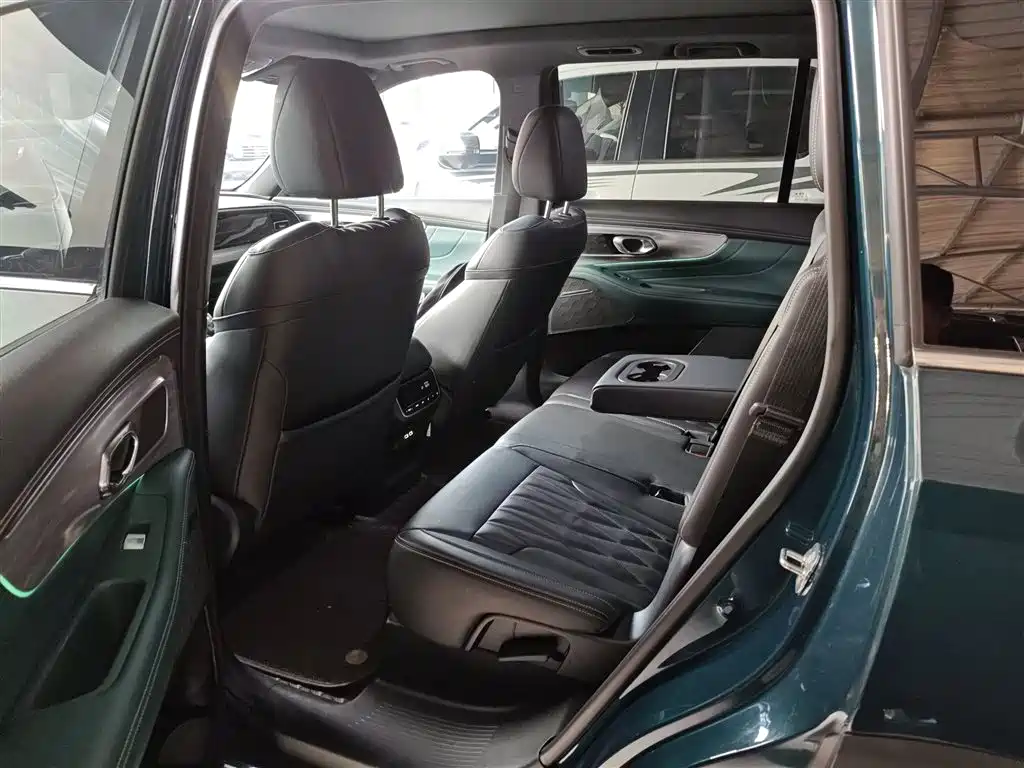 GAC GS8 2022 2.0TGDI Luxury Smart Connect ( мест)