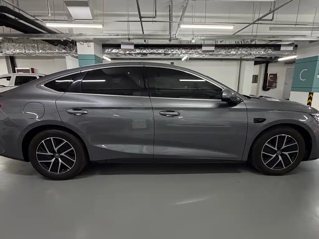 BYD Qin L — миниатюра 8