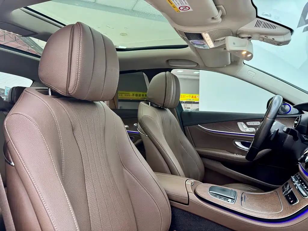 Mercedes-Benz E-Class — миниатюра 18