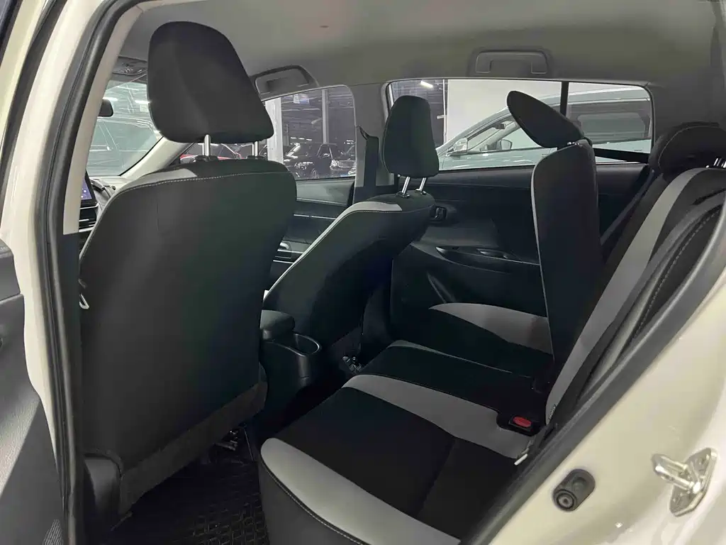 TOYOTA YARIS L ZHIXUAN