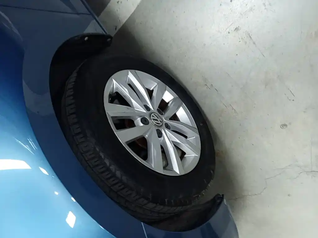 Volkswagen Touran — миниатюра 23