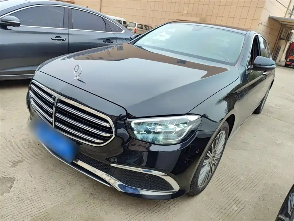 Mercedes-Benz E-Class 2023