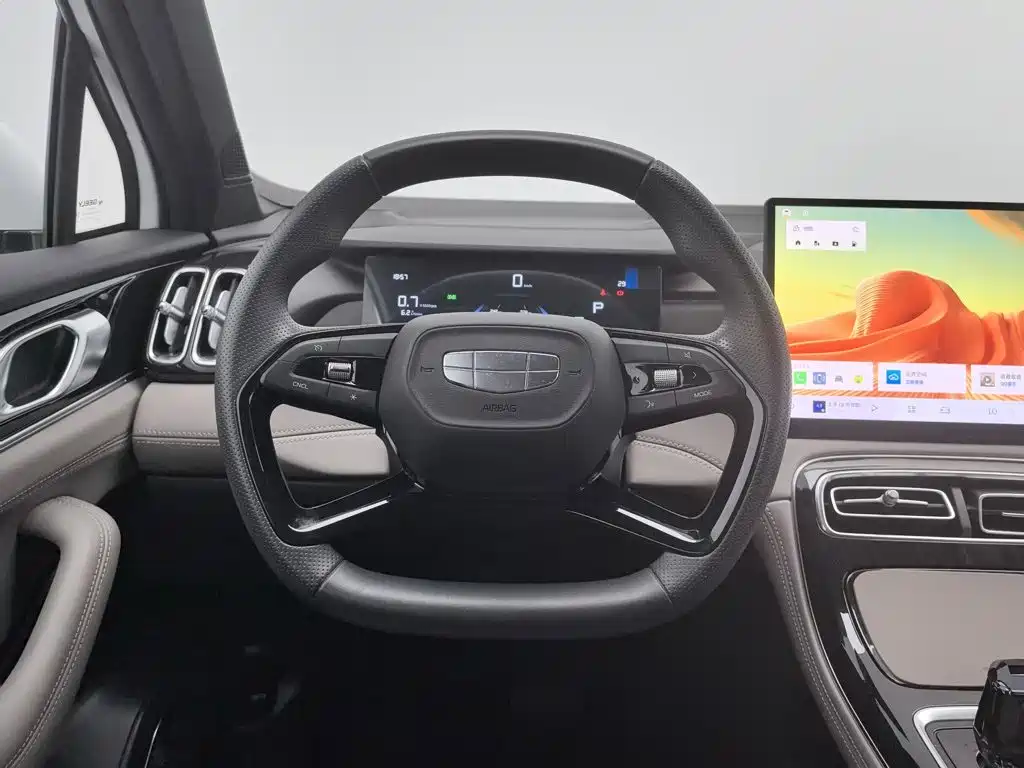 Geely Boyue L — миниатюра 11