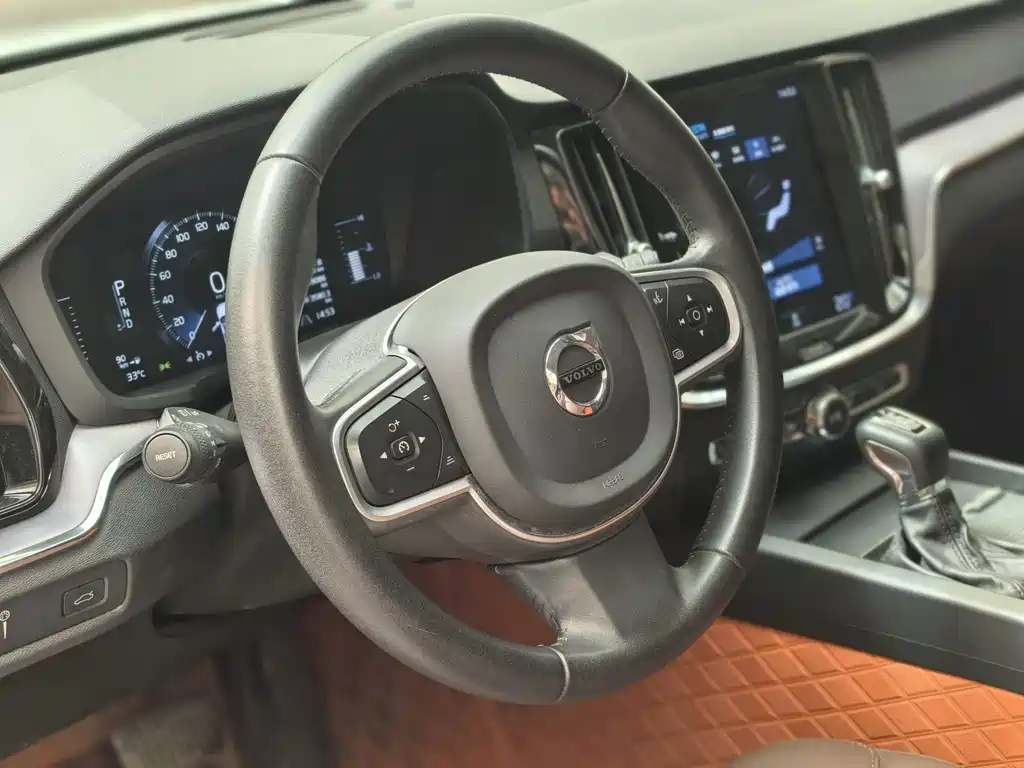 Volvo V60 — миниатюра 4