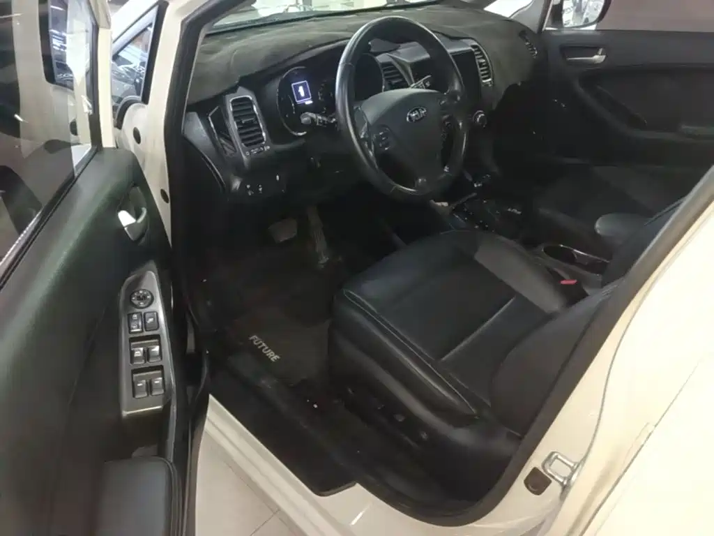 Kia K3 — миниатюра 16