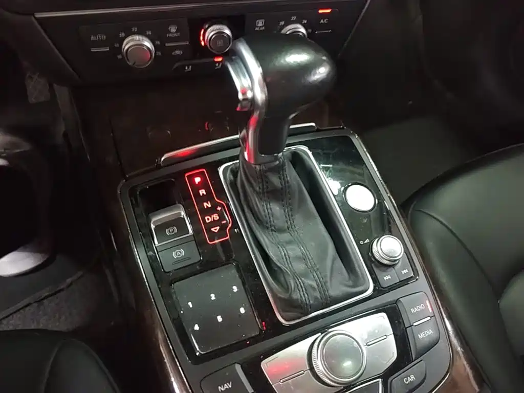 Audi A6L — миниатюра 14