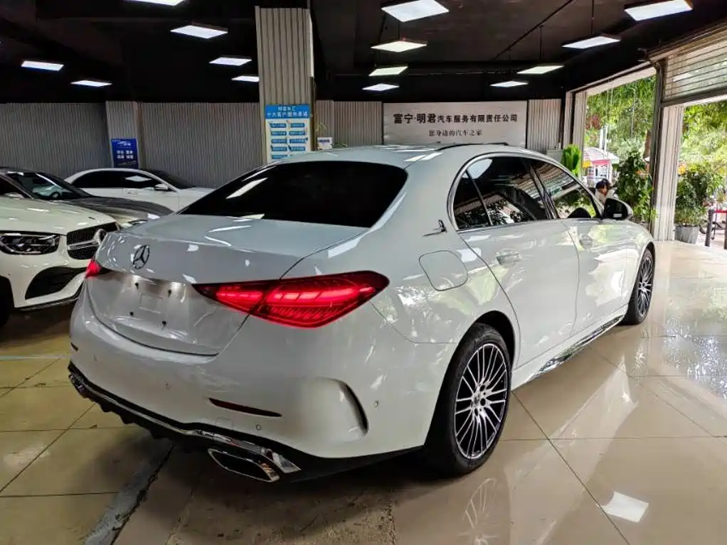 Mercedes-Benz C-Class — миниатюра 9