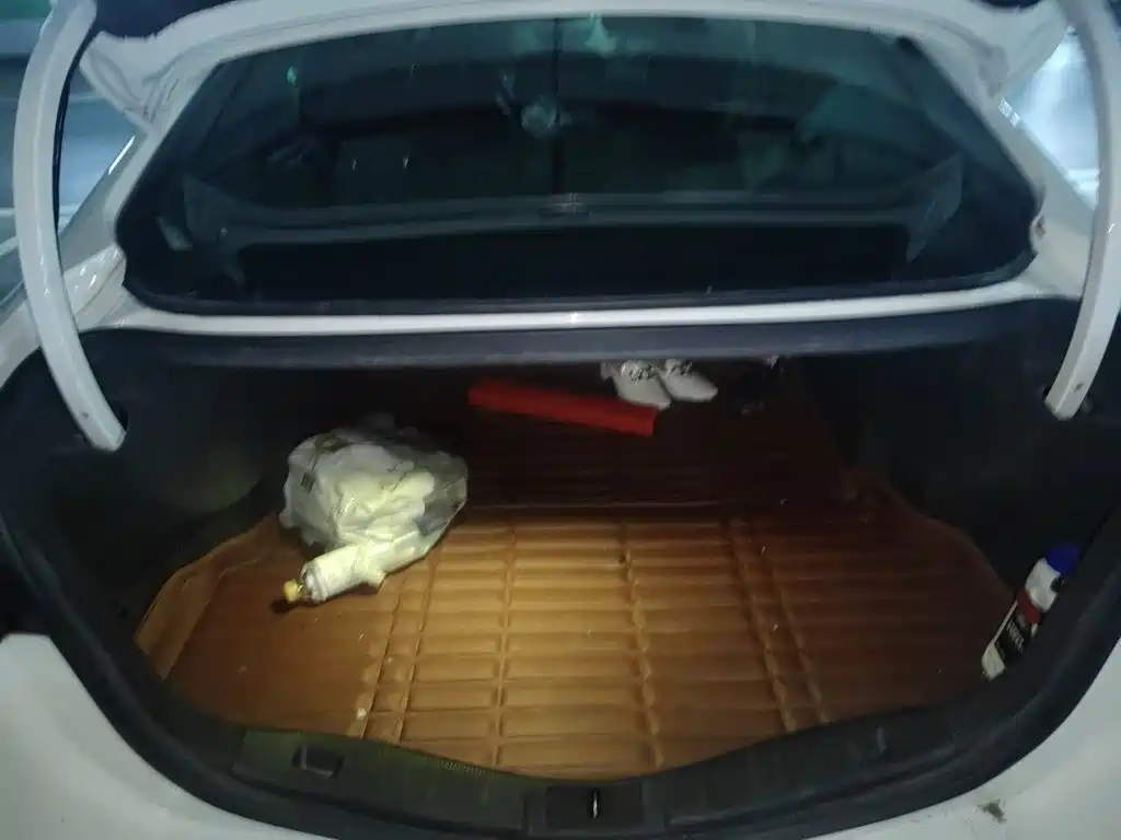 Ford Mondeo — миниатюра 10