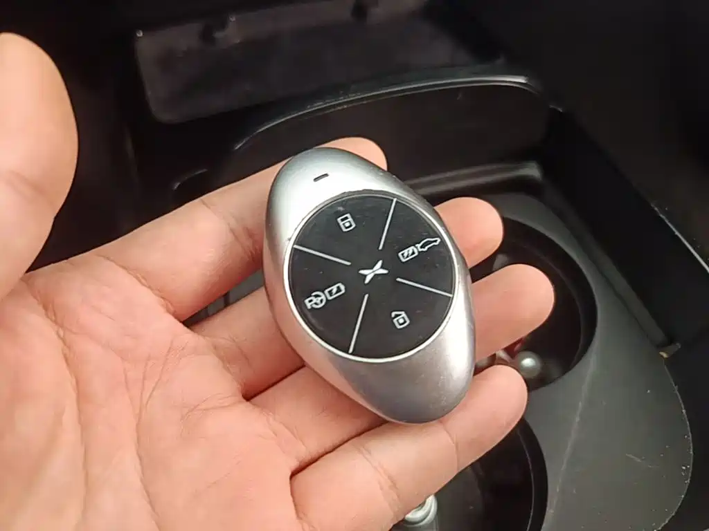 XPeng P7 — миниатюра 13