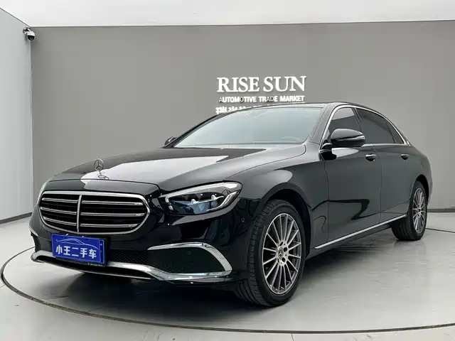 MERCEDES BENZ E CLASS