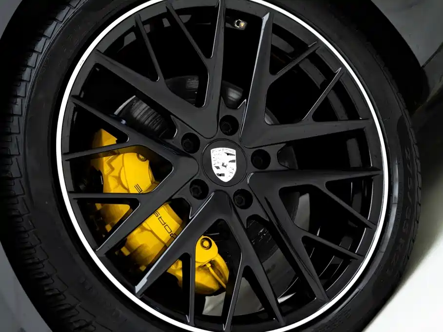 Porsche Panamera — миниатюра 6