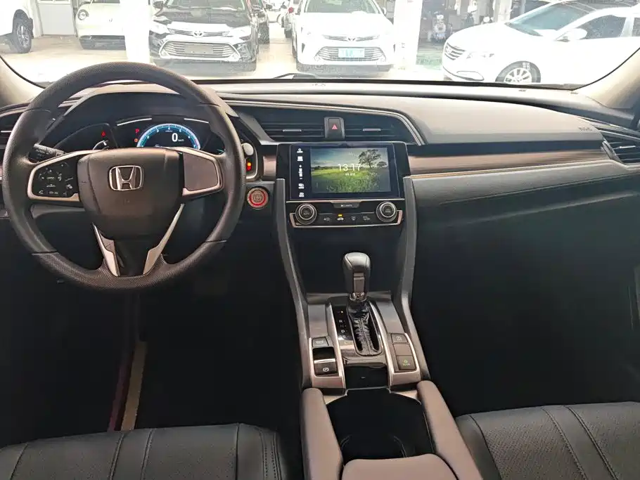 Honda Civic — миниатюра 12