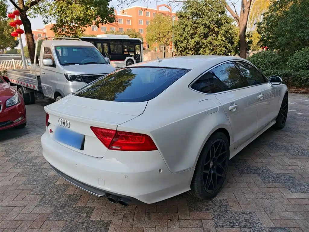 Audi S7 2013 4.0 TFSI quattro