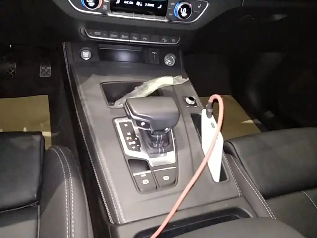 Audi Q5L — миниатюра 14