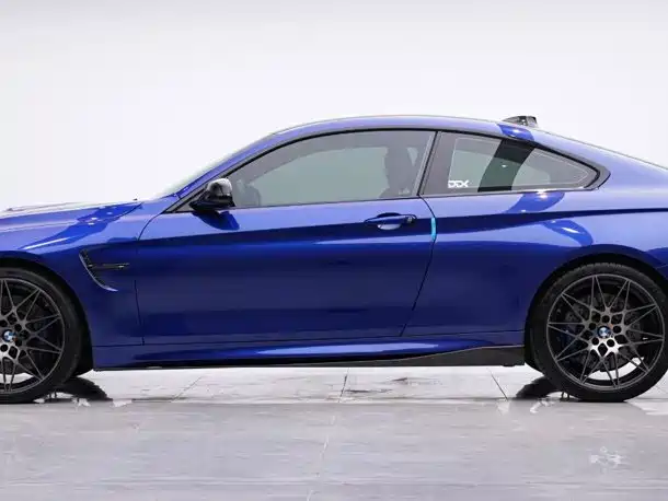 BMW M4 — миниатюра 7