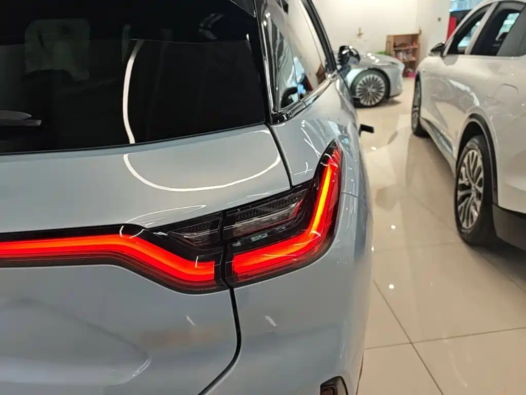 NIO ES6 — миниатюра 8