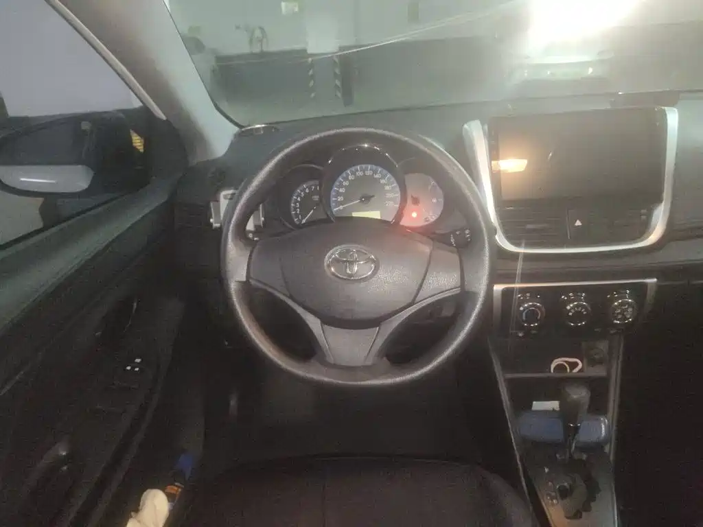 Toyota Vios FS — миниатюра 6