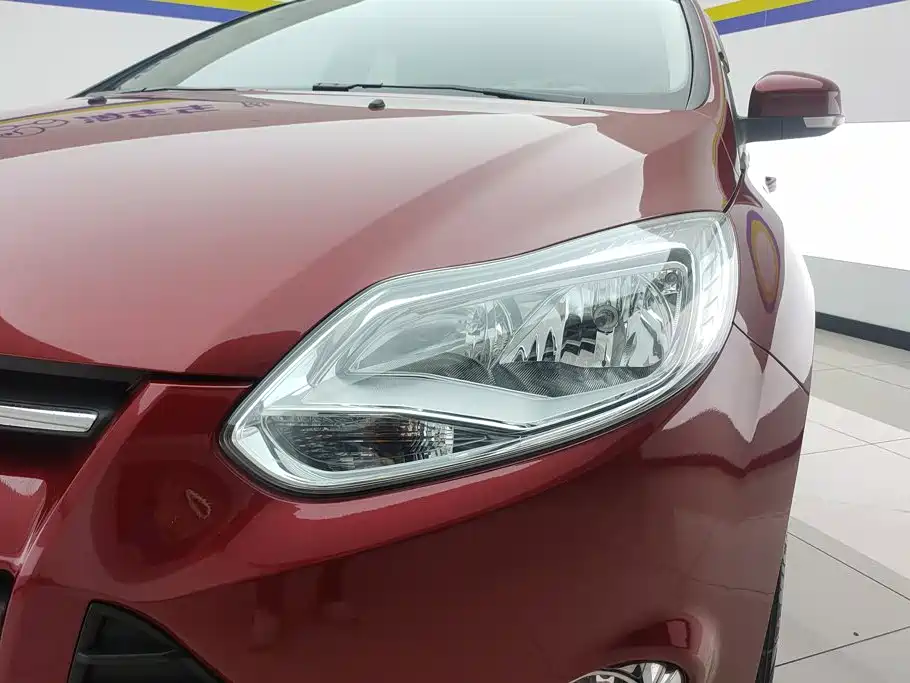 Ford Focus — миниатюра 5