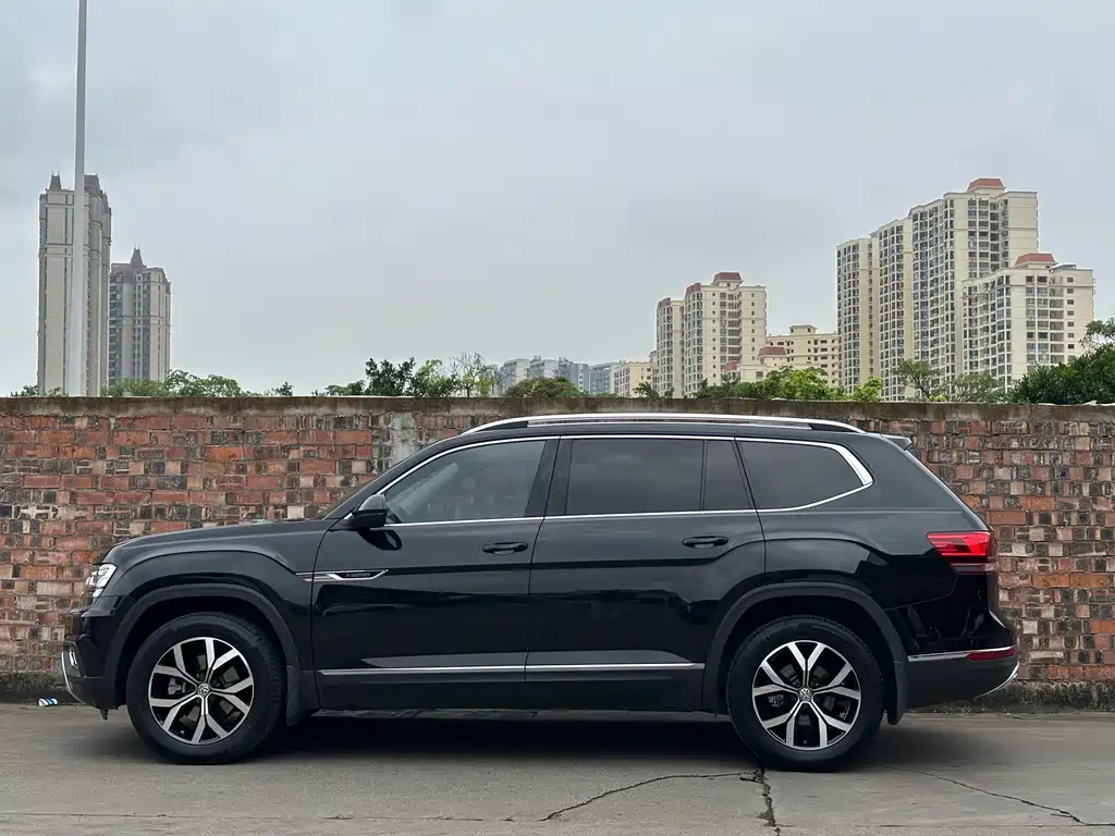 Volkswagen Teramont — миниатюра 5
