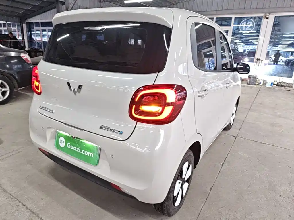 Wuling MINIEV — миниатюра 7
