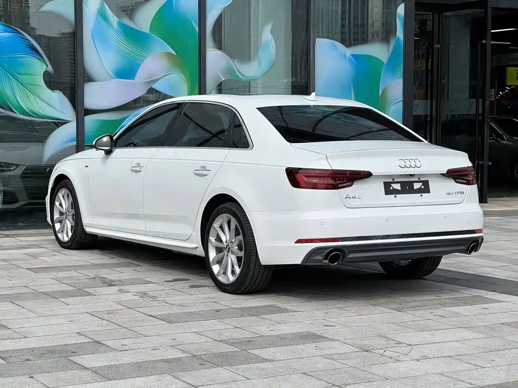 Audi A4L — миниатюра 11