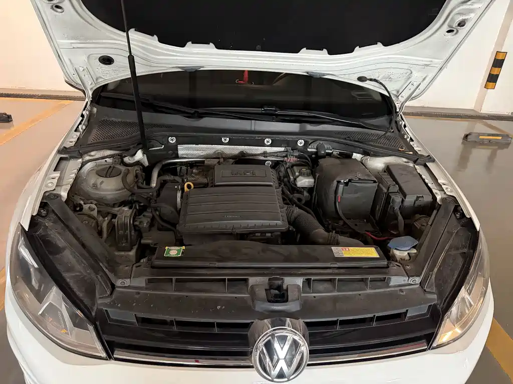 Volkswagen Golf — миниатюра 9