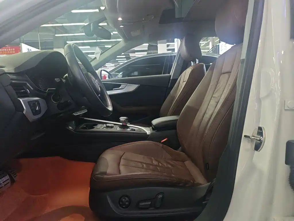 Audi A4L — миниатюра 10