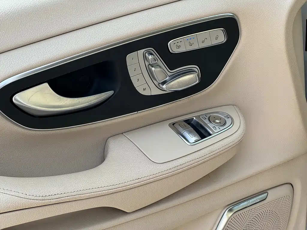 Mercedes-Benz V-Class V 2016 V 260 L Luxury Long Wheelbase