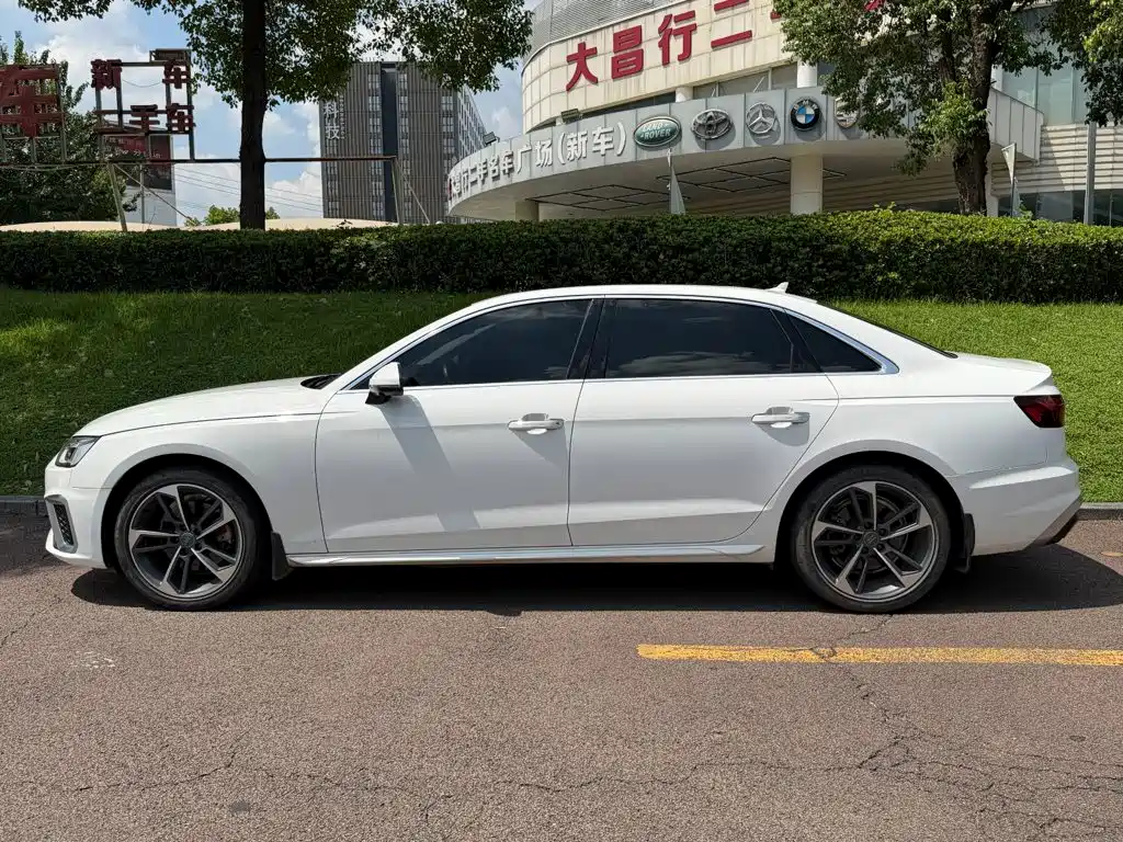 Audi A4L — миниатюра 3