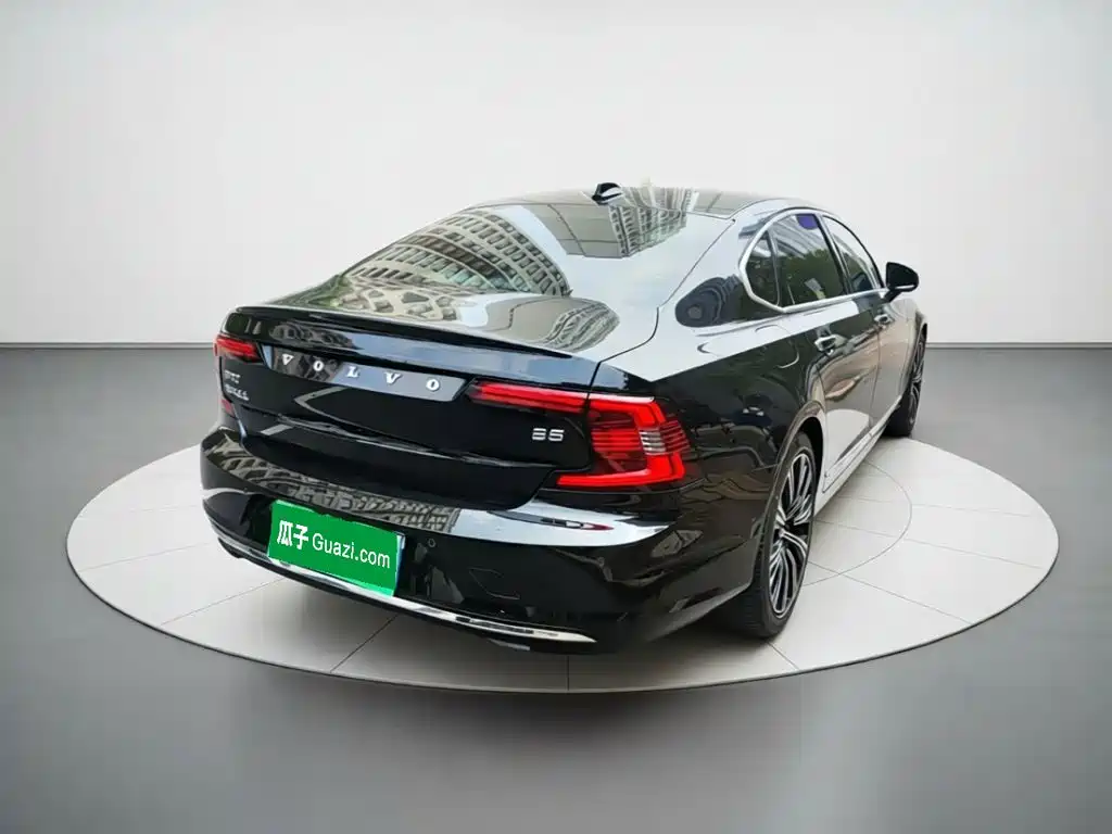 Volvo S90 — миниатюра 4
