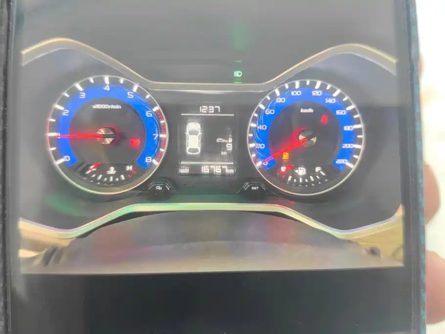 Geely Vision X3 — миниатюра 14