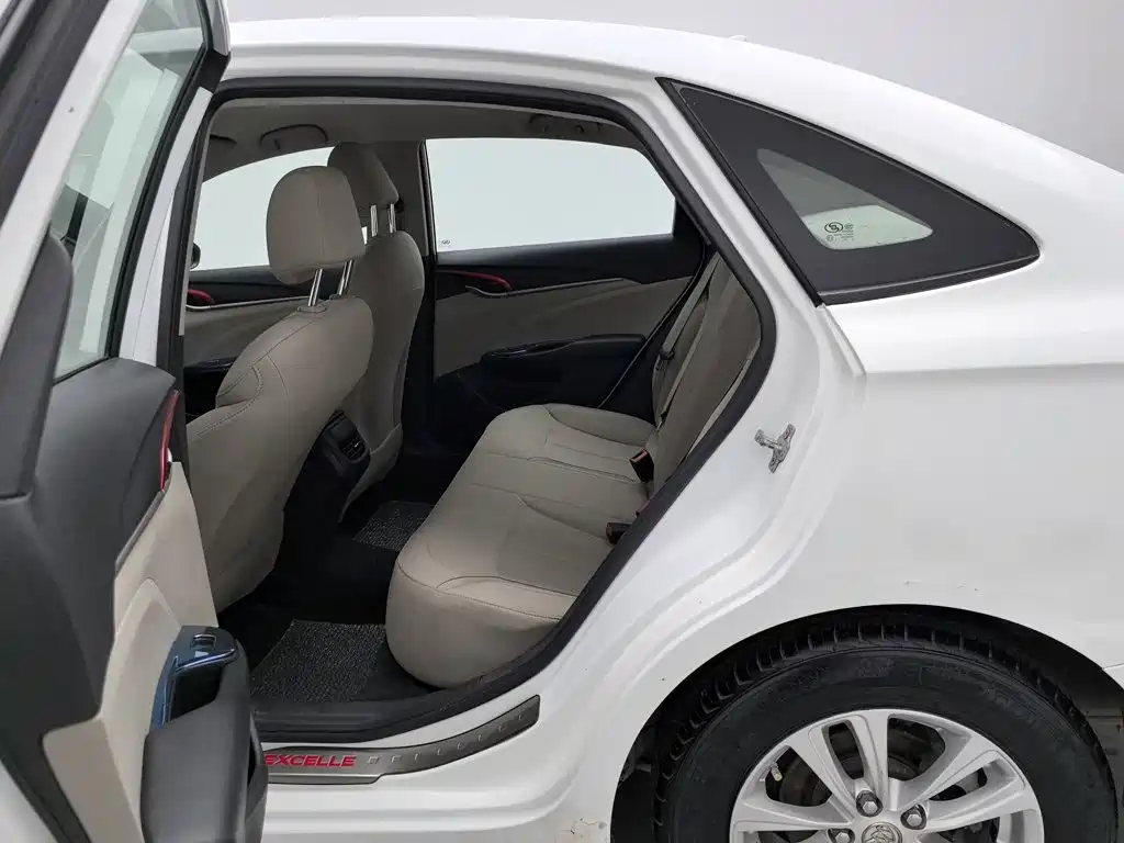 Buick Excelle — миниатюра 15