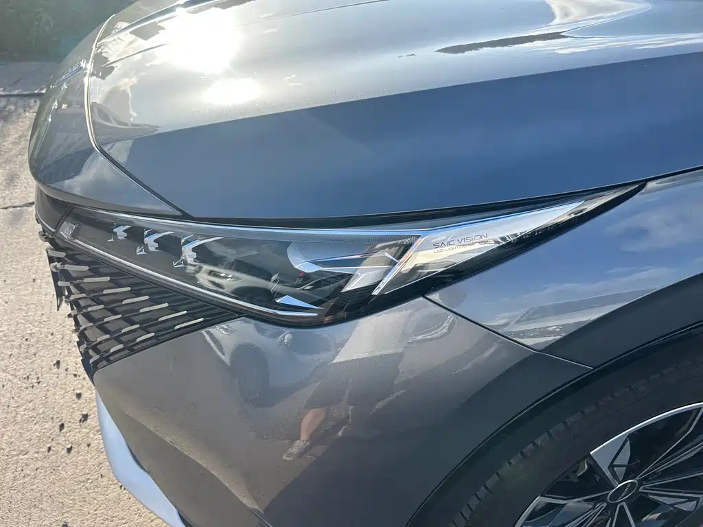 Roewe RX5 — миниатюра 4