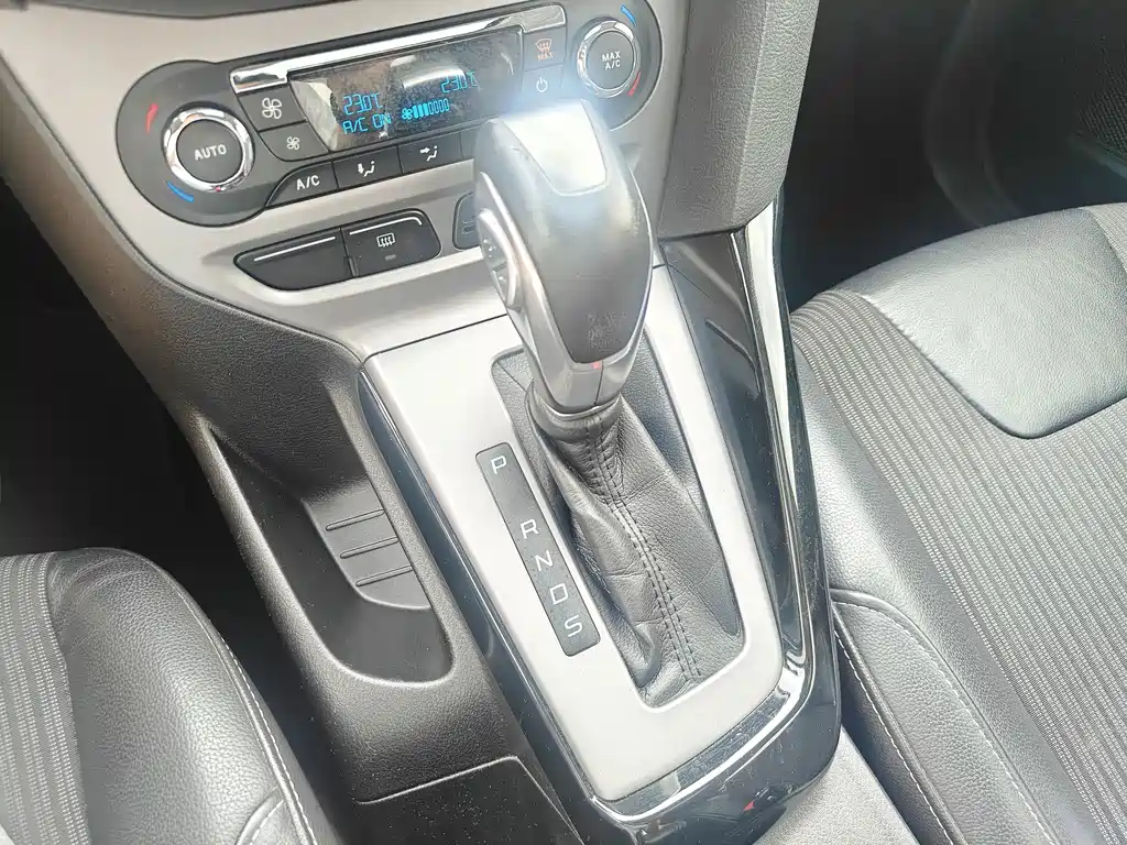Ford Focus — миниатюра 19
