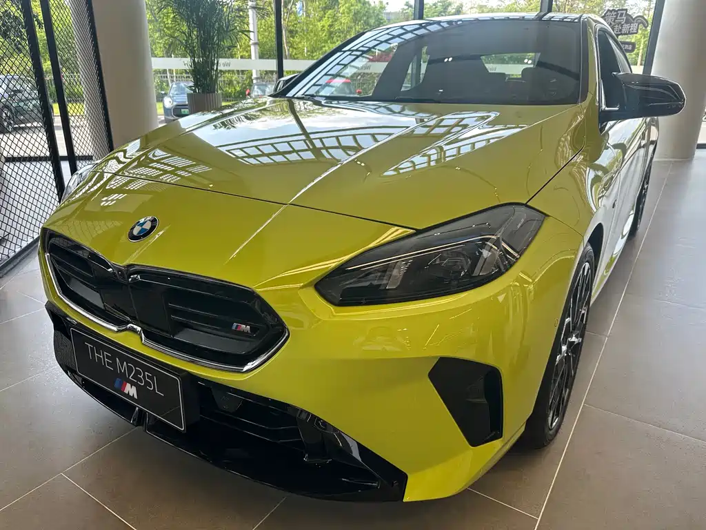 BMW M235L 0