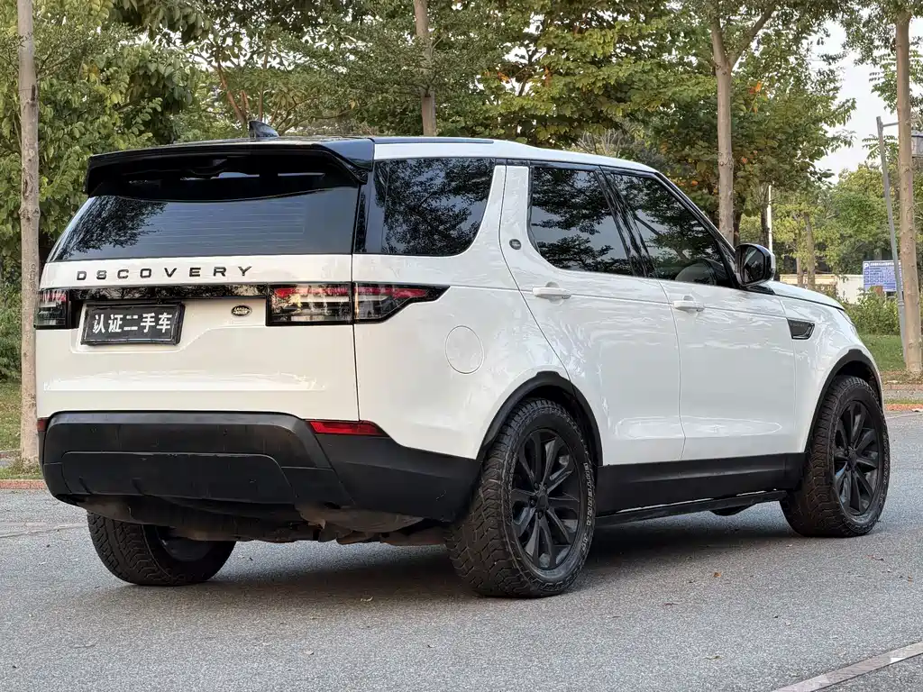 Land Rover Discovery — миниатюра 7