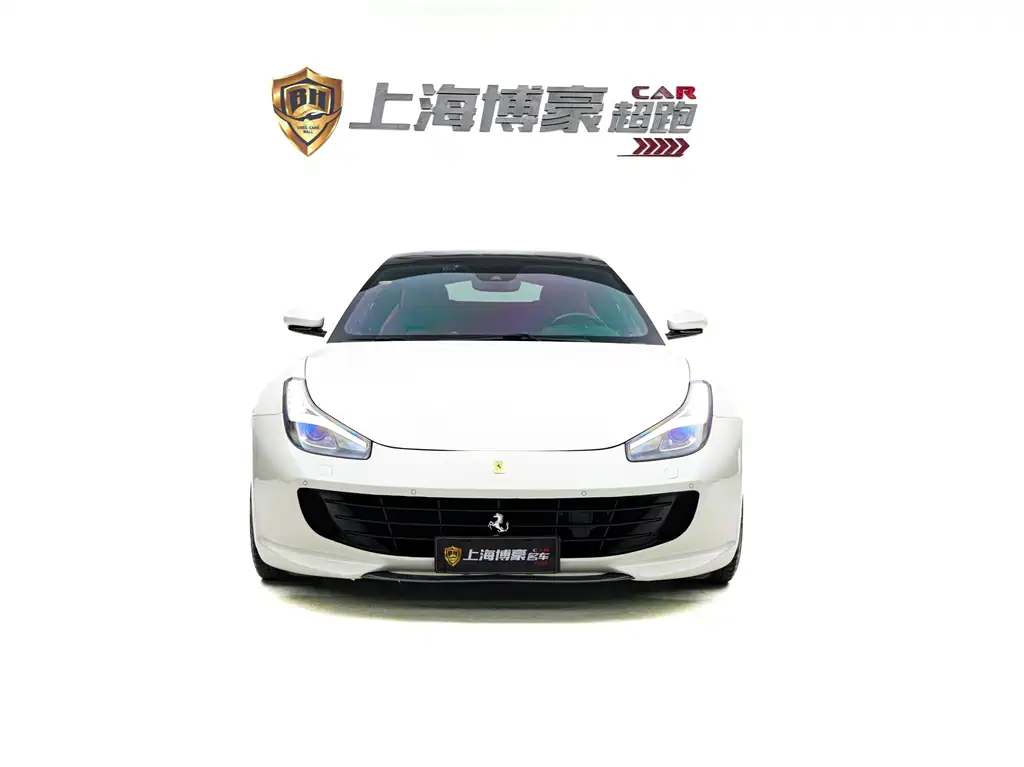 FERRARI GTC4LUSSO